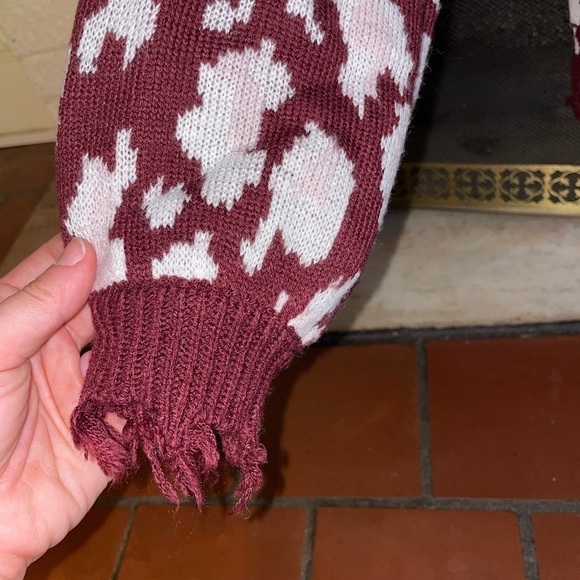 Burgundy Leopard Print Distressed Sweater | Grunge Y2K Cozy Chic | Sz S - Picture 4 of 9